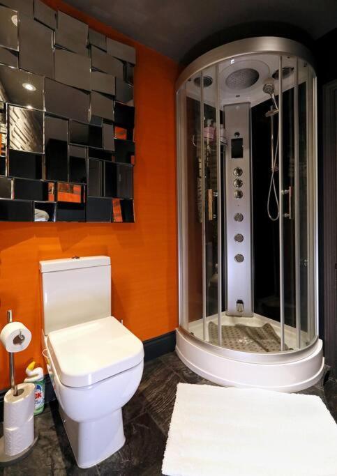 Elegant Norwich Apartment In The Lanes W Parking ภายนอก รูปภาพ