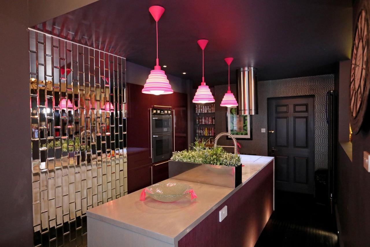 Elegant Norwich Apartment In The Lanes W Parking ภายนอก รูปภาพ